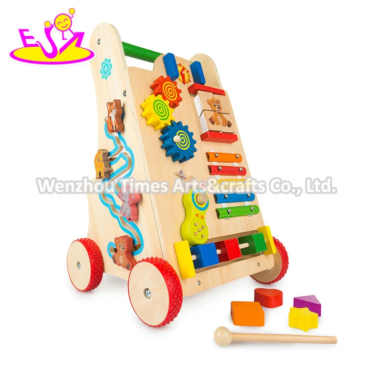 2020 Best Design Activity Play Wooden Baby Walker with Wheels W16e146