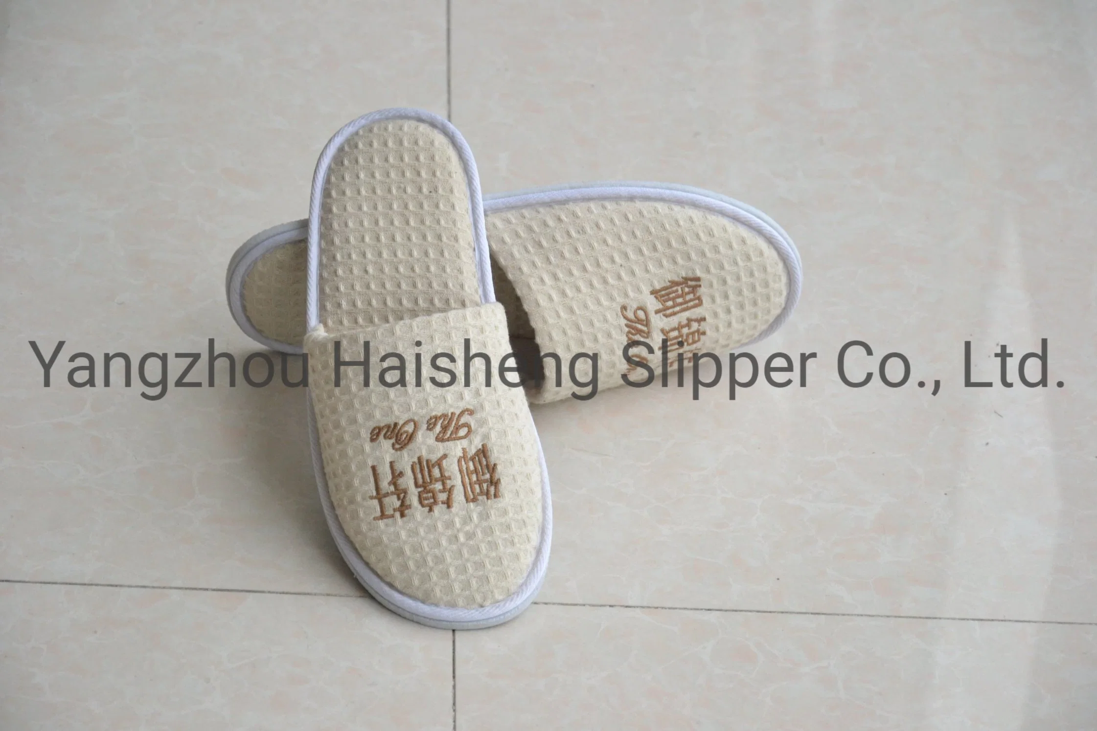 Disposable Coral Fleece Hotel Amenities Bathroom SPA Slipper