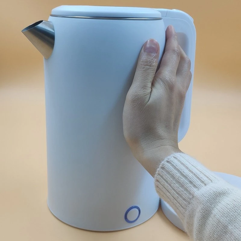 Hervidor eléctrico de diseño moderno con carcasa Cool to Touch Evite quemarse