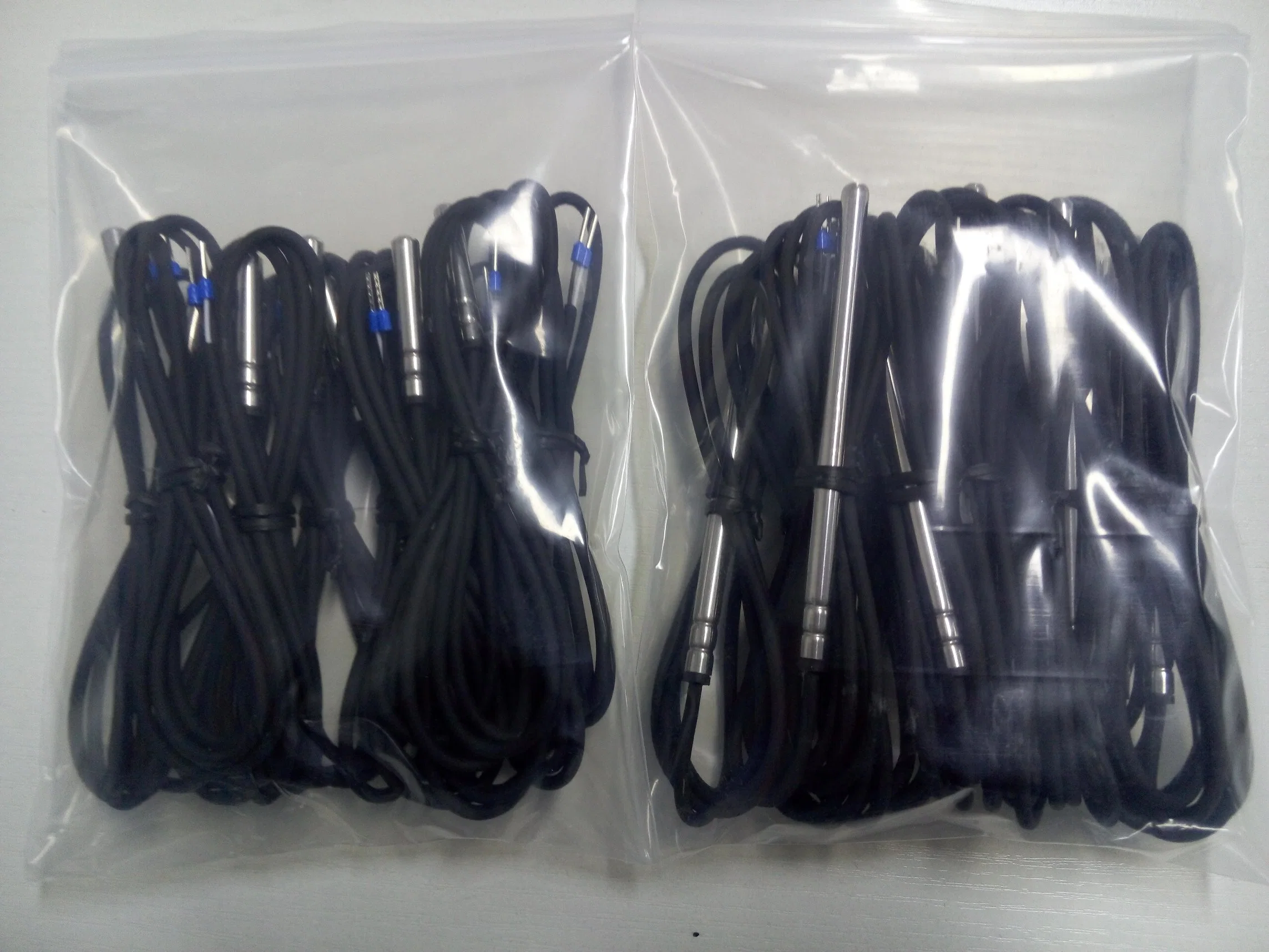 6x35mm 2m de longitud de cable color negro del sensor de temperatura IP68