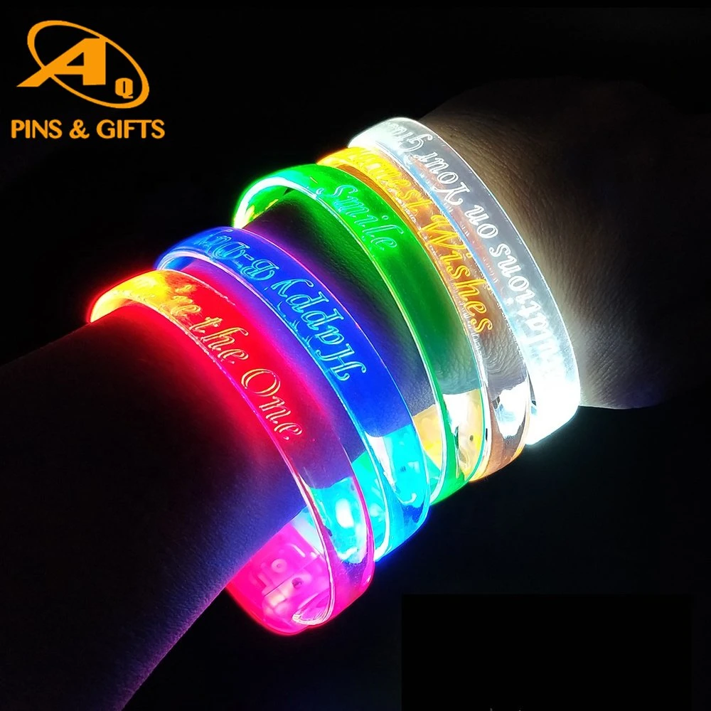 Wholesale/Supplier Cheap Custom Charm Silicone Bracelet with No Minimum Household Gift Bag Strap Watch Sport Wristband LED Bracelet