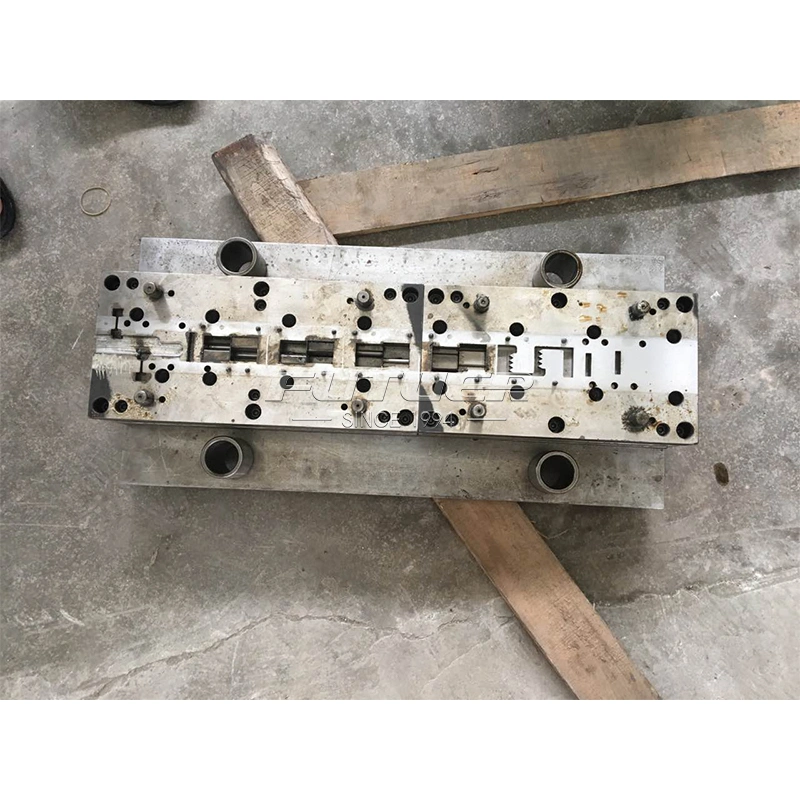 Punching Die Manufacture Company, China Quality Metal Sheet Progressive Stamping Mold Making