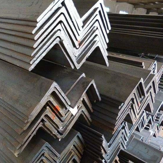 China Manufacturer Hot Rolled Q345 A36 Ss400 SA302 Non-Alloy Standard Marine Packing Iron Angle Steel