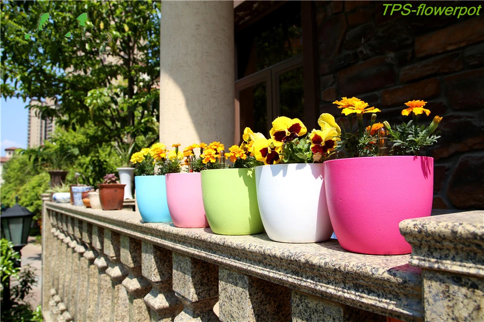 Automatic Water Absorbing Flower Pot with Water Level Gauge