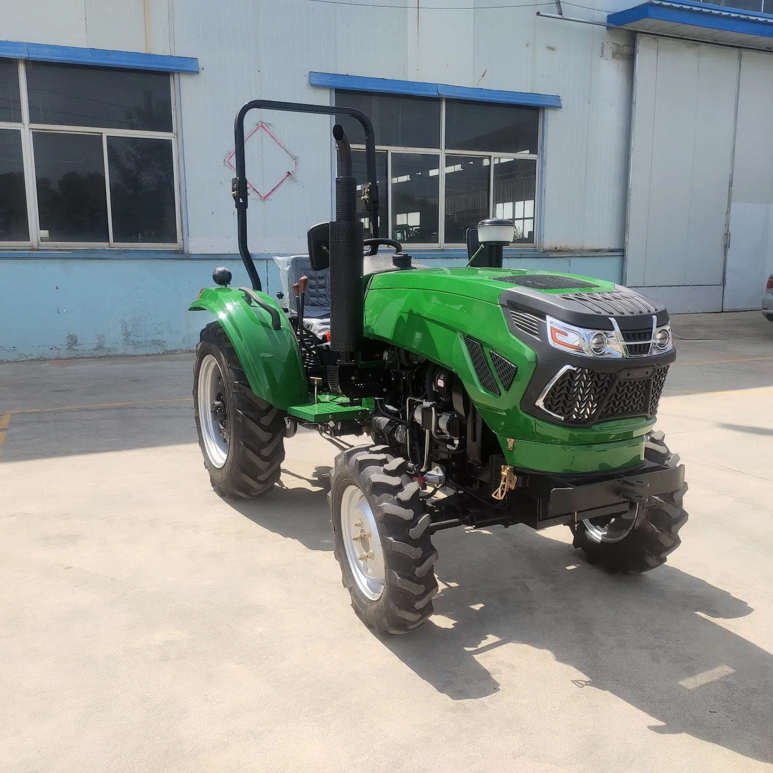 A604 Tractors Wd-40 4 Wd 50 HP 60 HP 90 HP 70HP 4WD Agricultural Machinery Equipment with Front Loader Small Tractor Trattore