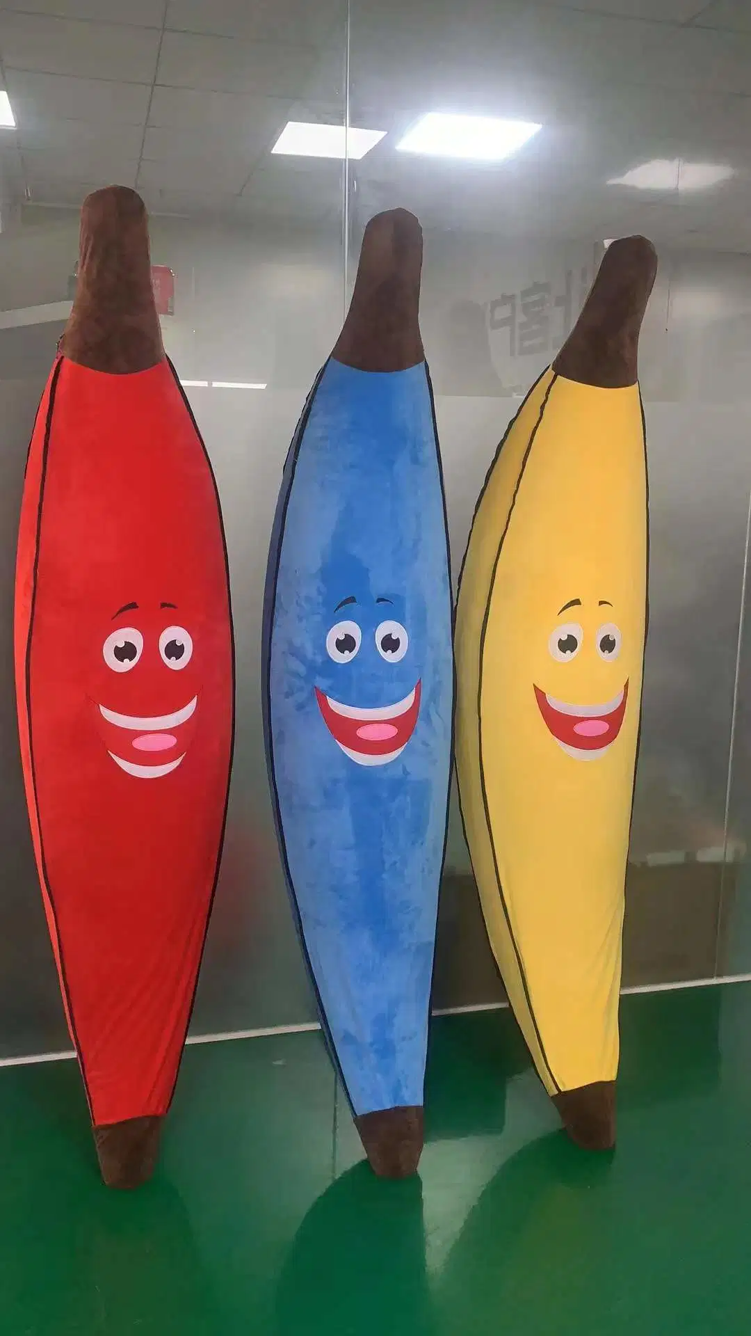 2023 New Inflatable Fur PVC Banana Toy