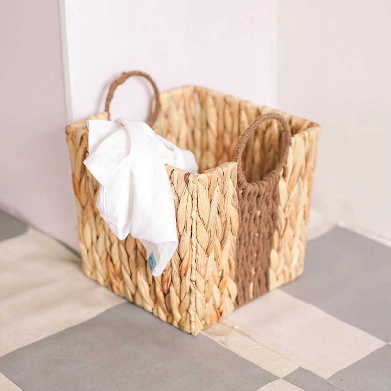 Vintage Style Straw Woven Storage Basket Hand Woven Household Daily Clothes Towels and Sundries Storage Basket