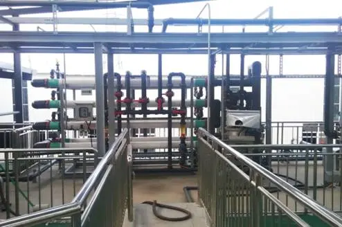 1000L/H membrana tubular UF Ultrasfilación recuperación de agua de campo de Oilado Aguas residuales de campo de Oilado Planta de tratamiento/Equipo/sistema/Unidad/dispositivo/instalación