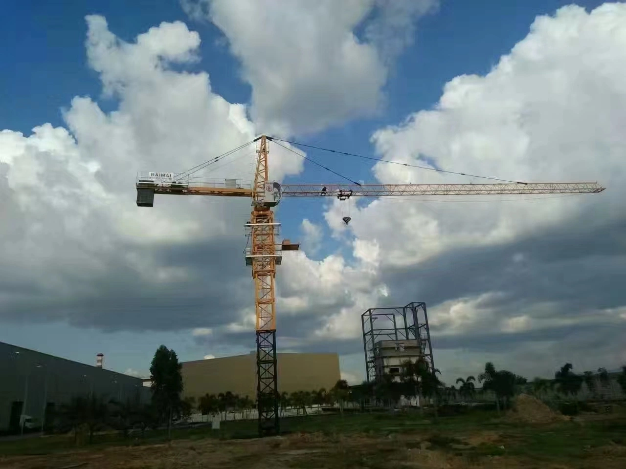 Tc5610 Tower Crane with CE Cetified Best for Group Residential Building