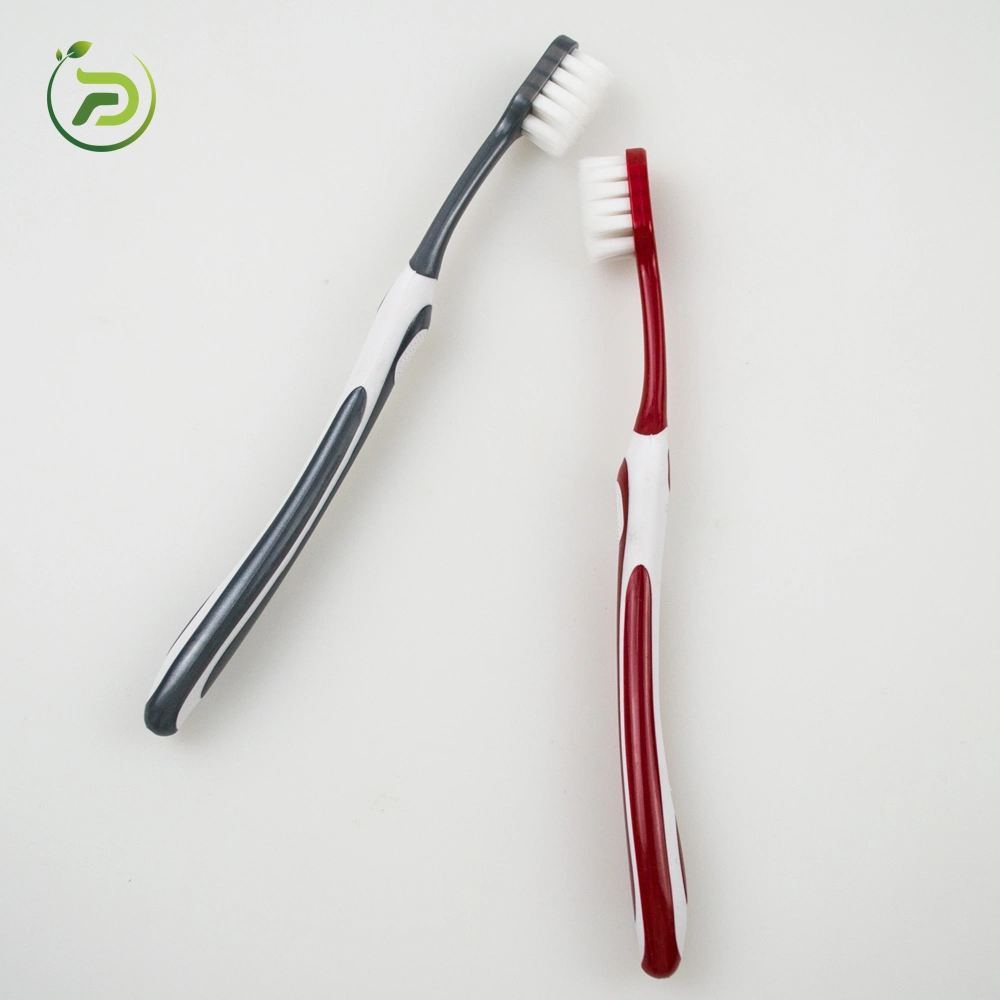 Personnalisé de haute qualité brosse à dents à poils doux manche plastique Home Dental Nano brosse à dents Oral Care de purge de gomme