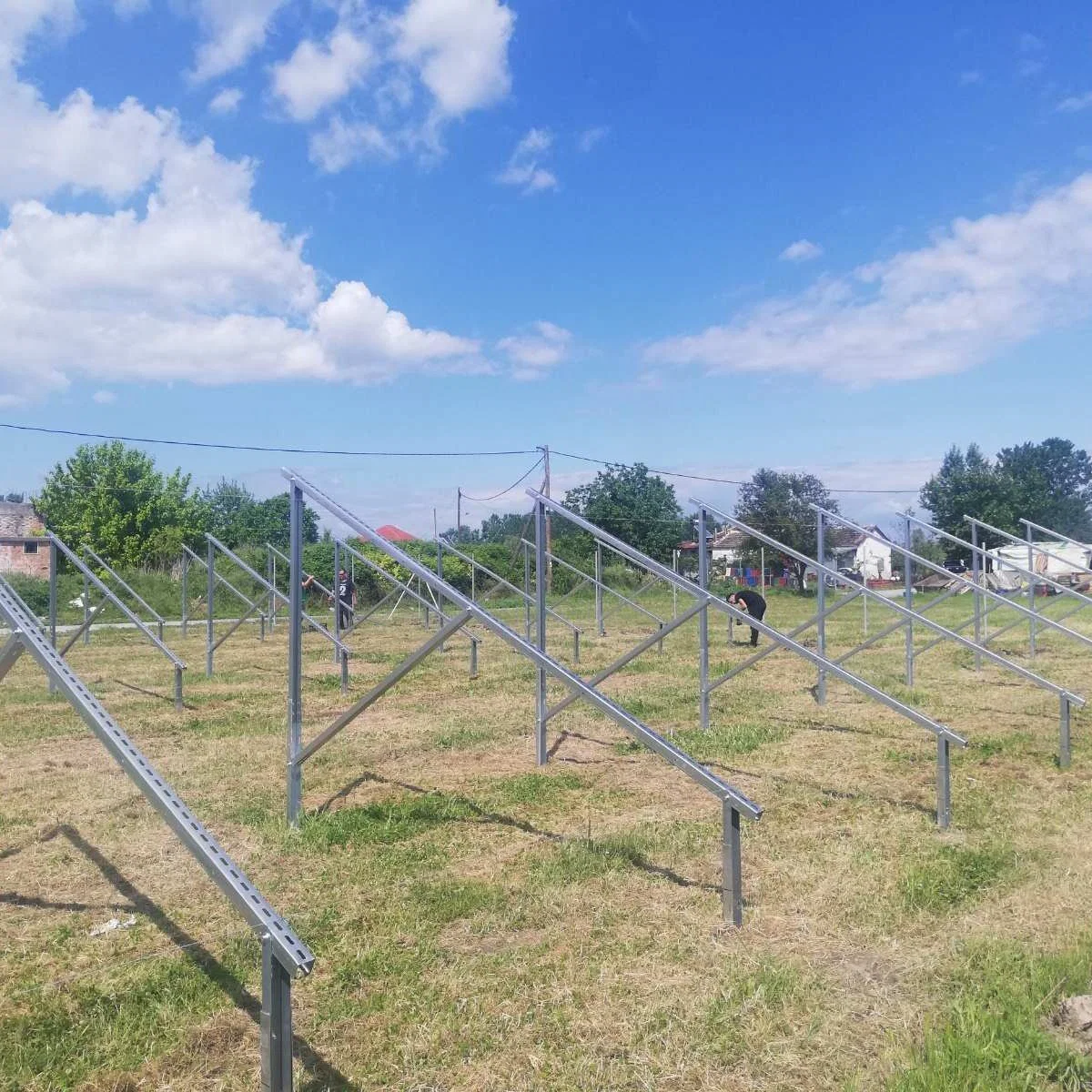 Solución de montaje solar sistema de apilamiento de instalaciones fotovoltaicas montado en tierra