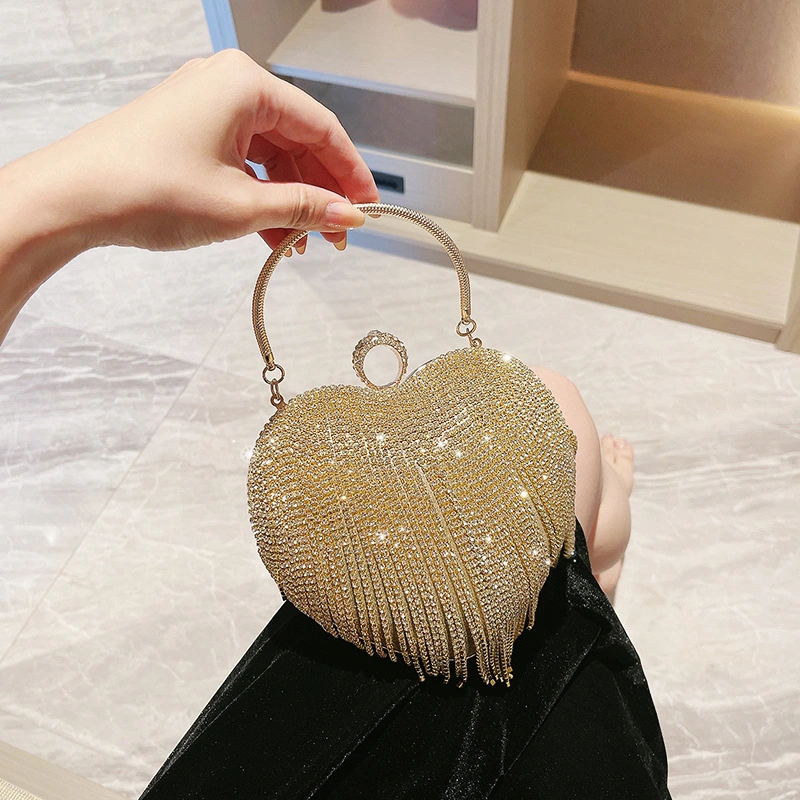 Nouvelle Mode paillettes Bling bling cristal classique en forme de coeur Tassel parti féminin sacs d'embrayage Versatile avec soirée de mariage de la chaîne des sacs sac à main