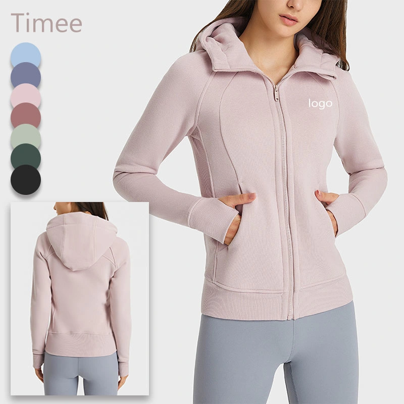 Veste de sport à capuche épaisse et chaude de grande taille pour femmes, vêtements de sport athleisure.