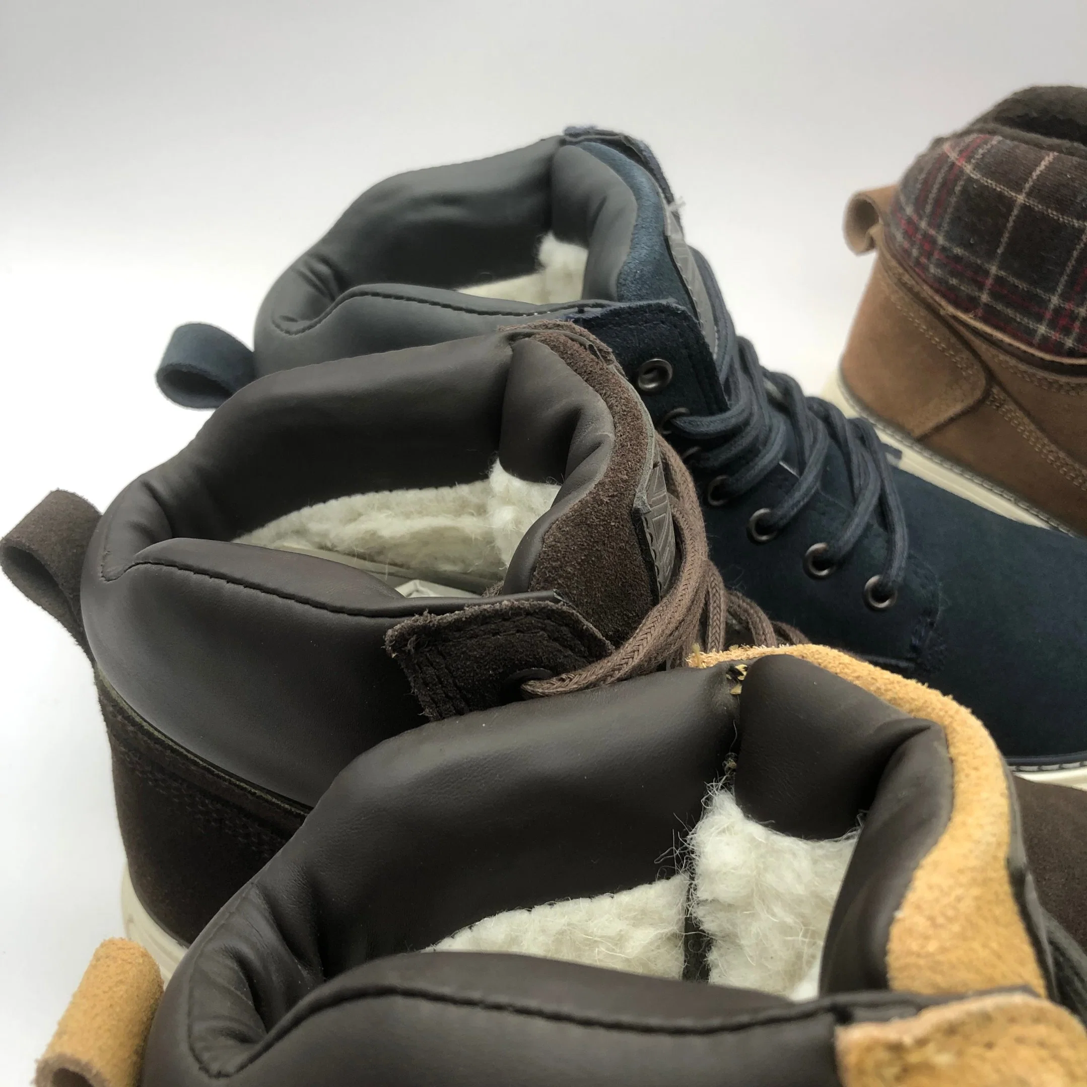 Winter Big Size Leather Boots Men's Plush PU Lace up Men's Shoes Warm Snow Trend Fashion Casual Men Shoes