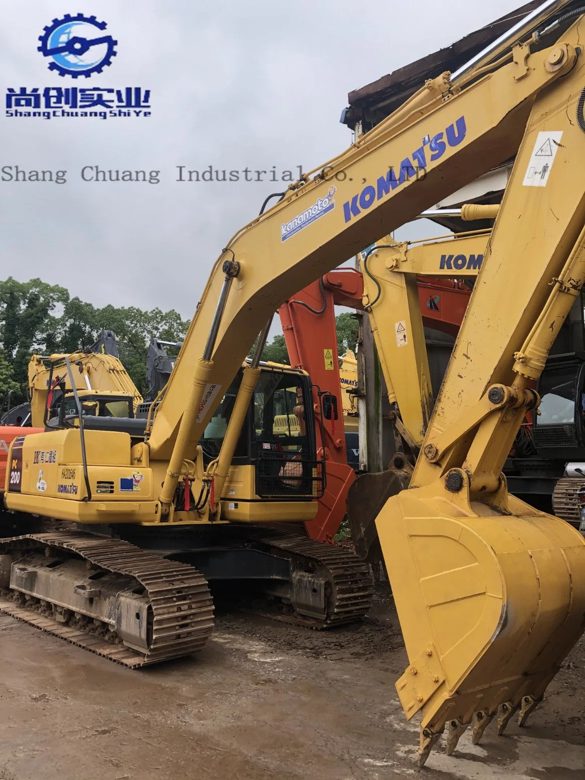 Second-Hand Original Japanese Komatsuu PC200-7 20 Ton Model Crawler Repair Earth Machine Engineering Machine Excavator and Accessories