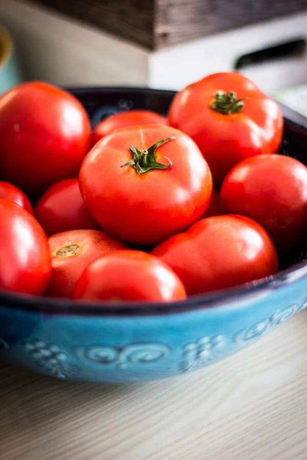 Embalaje de tambor de pasta de tomate salsa de tomate en el tambor de alimentos enlatados Brix22-24% 24-26%, del 26 al 28%, del 28 al 30%, 30-32%y36-38%