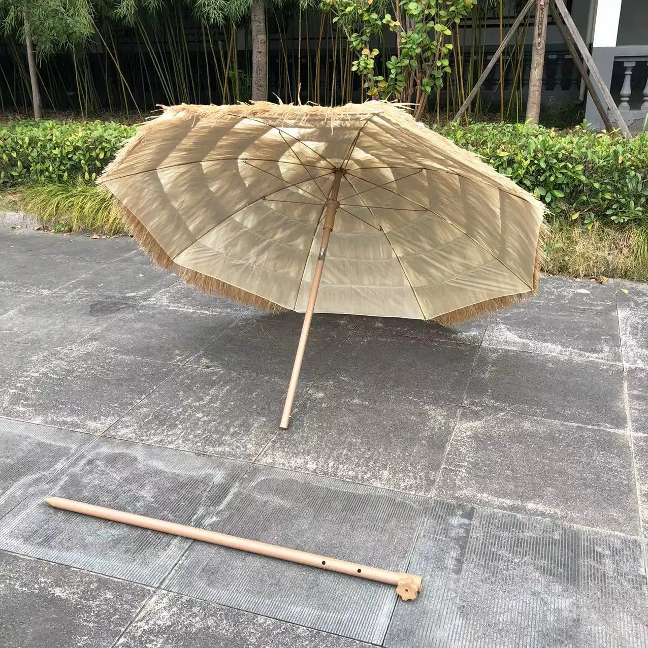 Outdoor Garden Furniture Natural Color Hawaii Hula Tiki Artificial Straw Thatched Patio Beach Umbrella