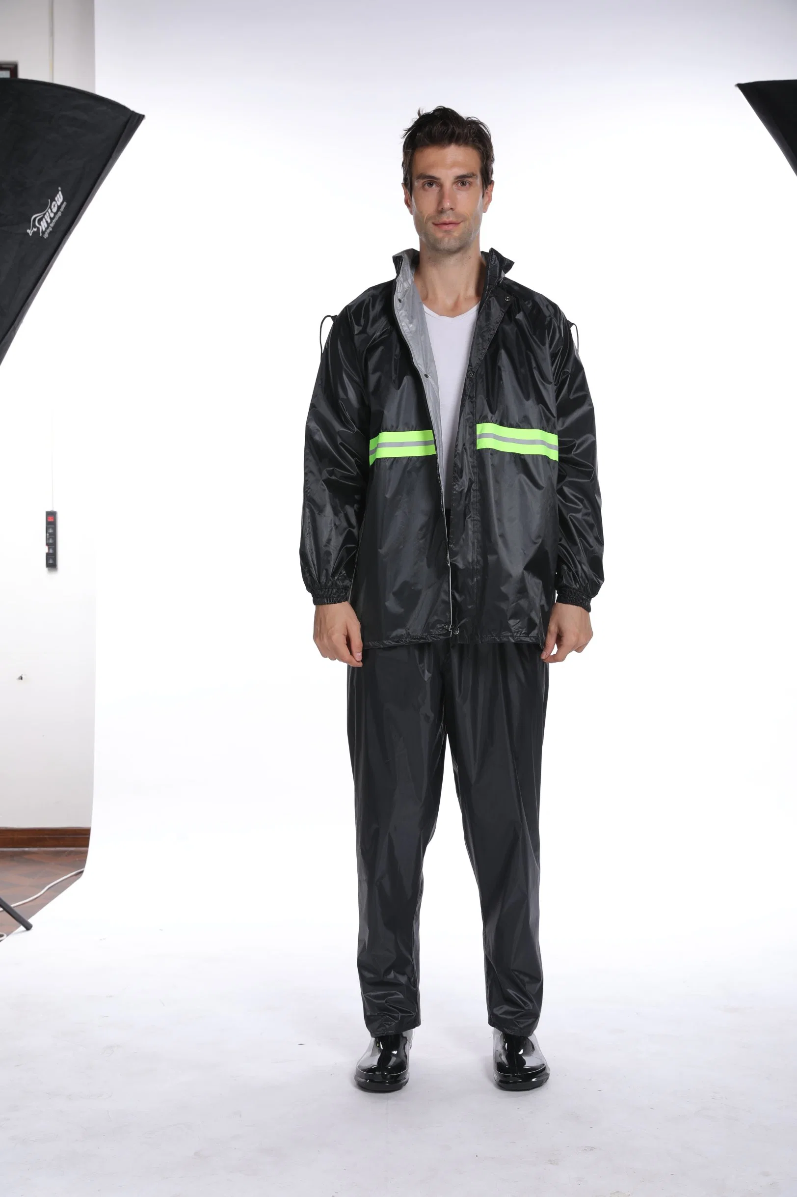 Wholesale/Supplier Waterproof Raincoat Workwear with Reflective Strip Safety Vest Work Suit