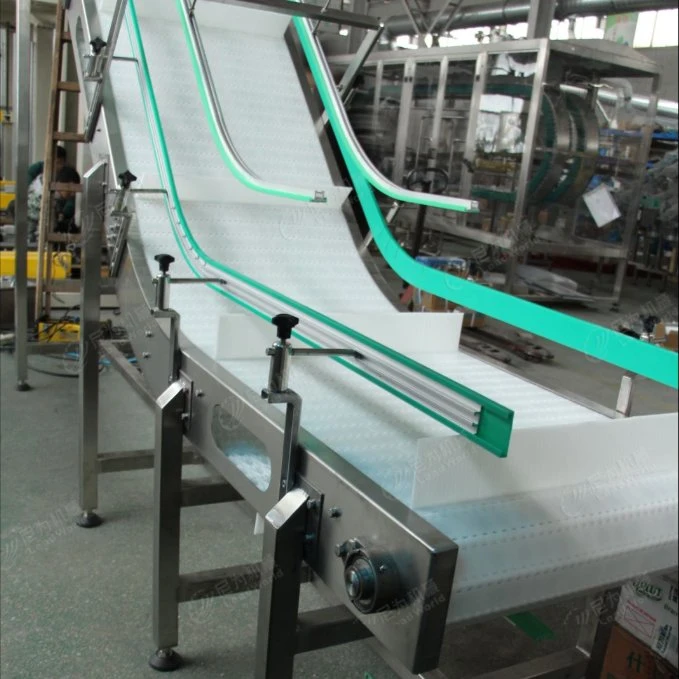 Leadworld Custom Food Industry Vertical Vegetable Fruit Incline Flat PVC White Conveyor Belt System