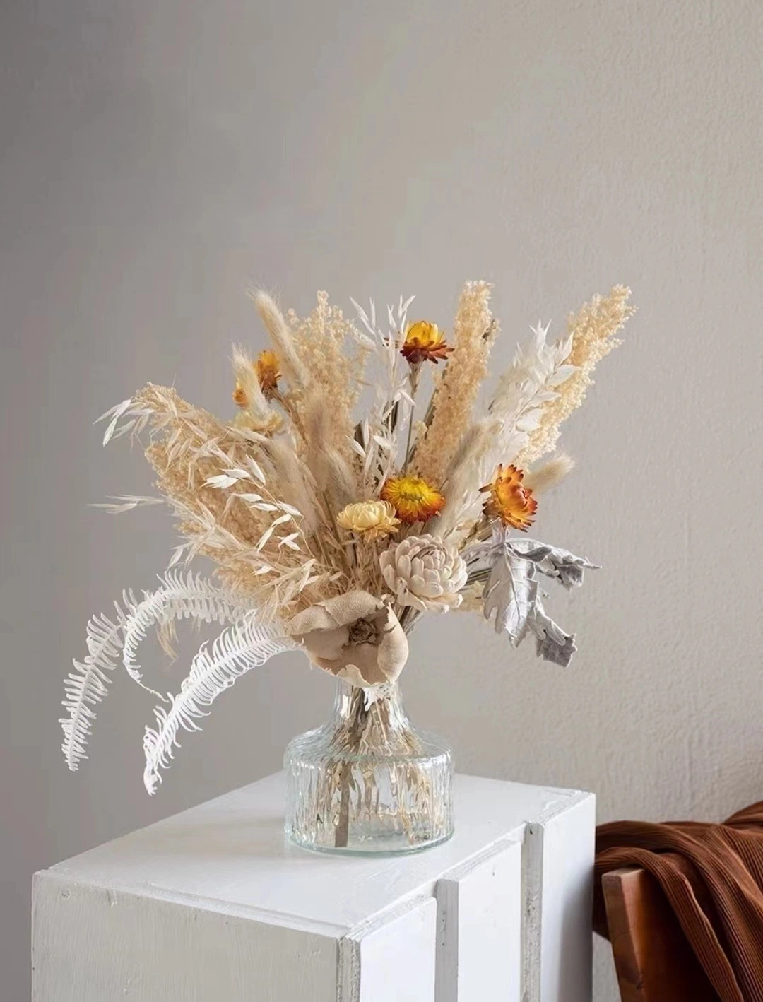 Fauxing Pampas Beige Artificial Dried Flowers with Branches for Home Wedding Decoration