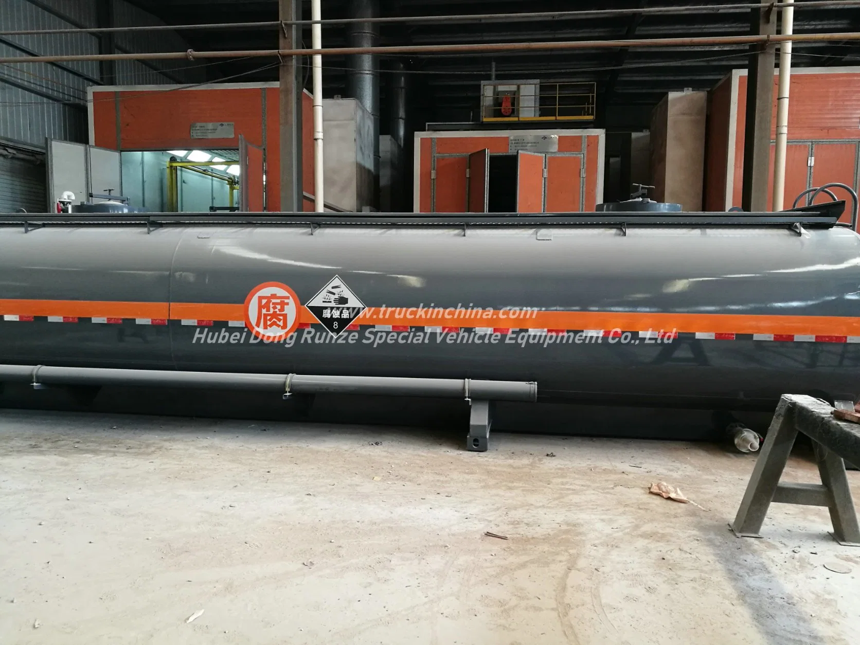 Hydrocyanic Acid Tank Mounted On Container Trailer For Road Transport 30KL-40KL for HCl(max 35%), NaOH (max 50%), NaCLO (max 10%), H2SO4(60%) Steel Lined LDPE