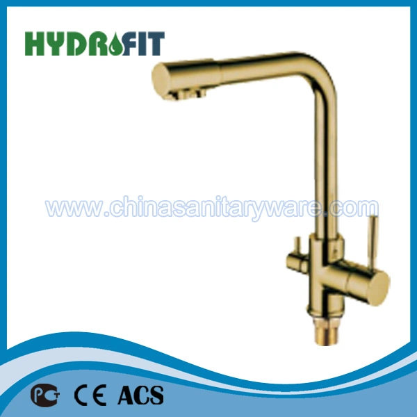 Hot Sale Colourful Kitchen Sink Faucet Water Tap Single Handle (FT826)