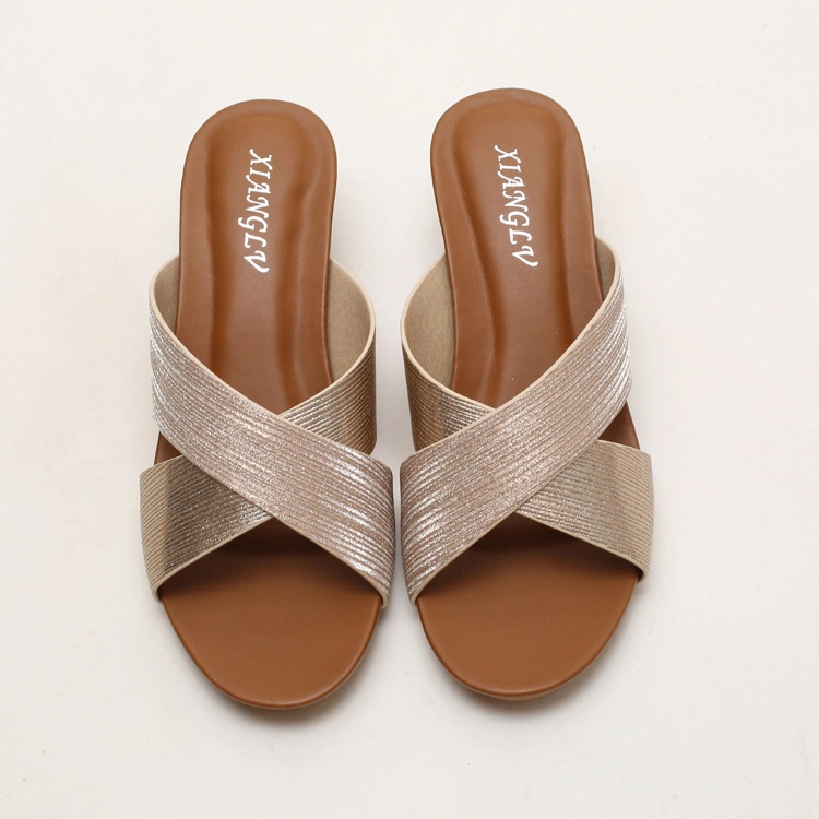 OEM Custom Wholesale/Supplier Fashion femmes élégant Lady Open Toe sandales de filtre en coin de diapositives