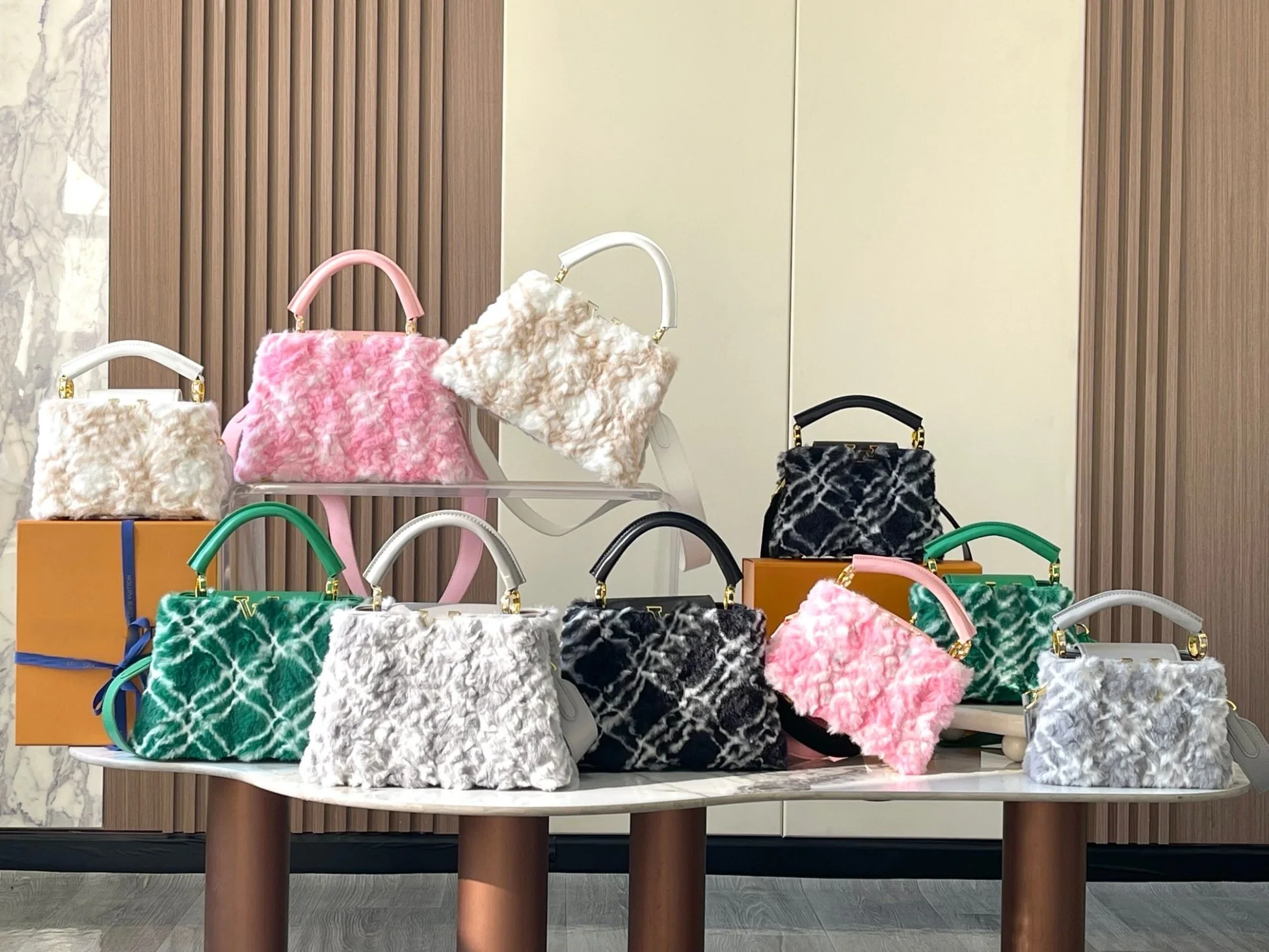 Designer Bags of Famous Brands Women Louis Handbags Wholesale Replicas Bags