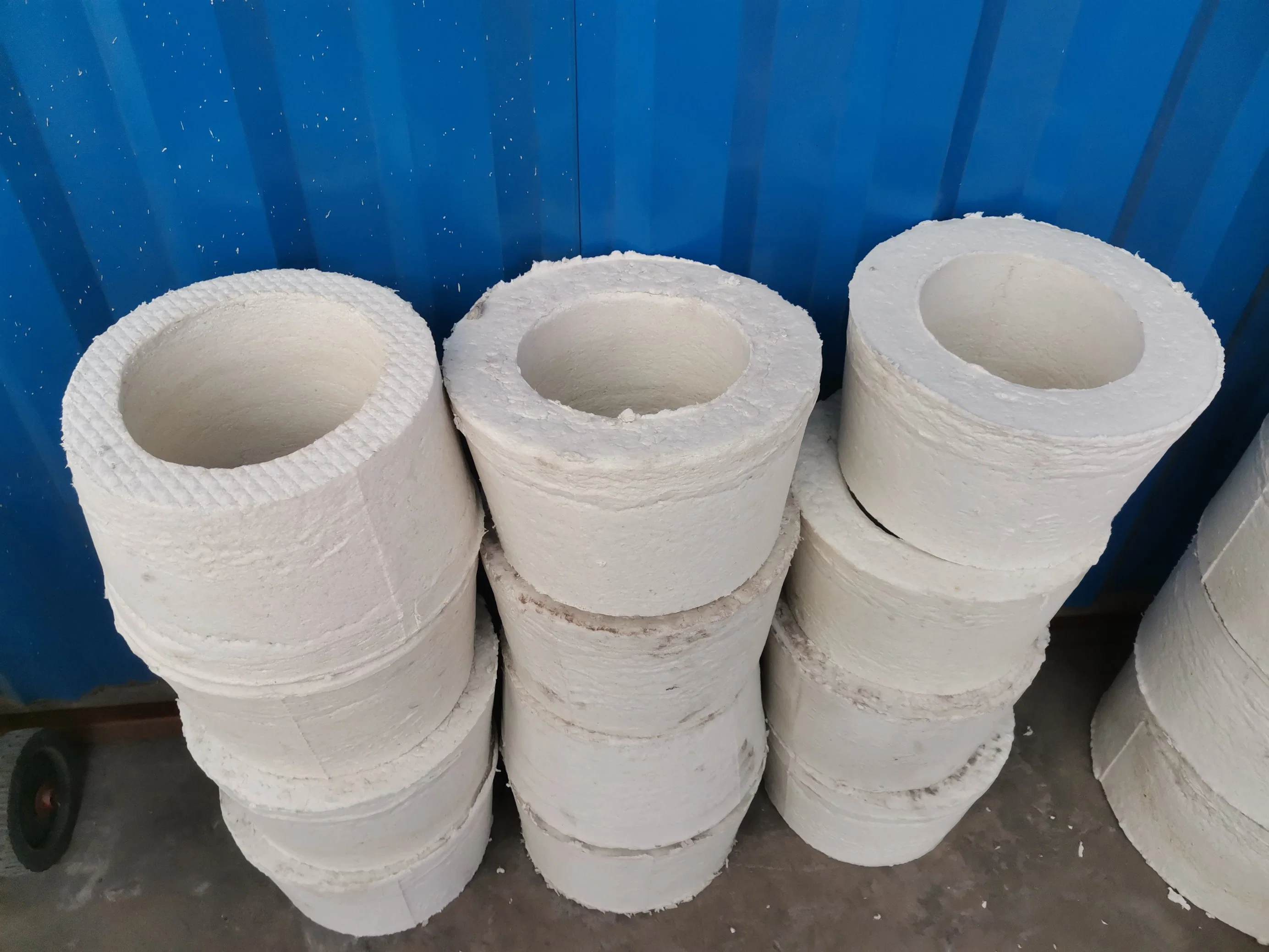 Heat Insulation Fireproof Aluminum Silicata Insulation Pipe Ceramic Fiber Shell