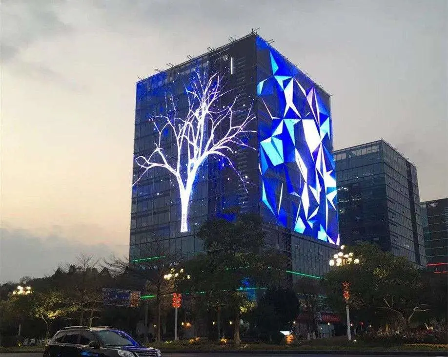 Tela de cortina LED de tela de publicidade em edifícios RGB P25 de malha para exteriores À prova de água