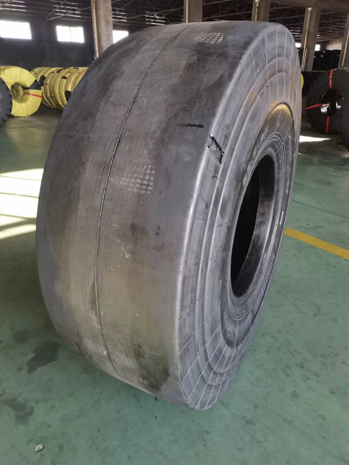 26.5-25 Top Quality Bias Nylon off-The-Road OTR Tyre E3/L3 Construction Tires Wheel Earthmover Grader Loader Dozer Dump Truck Tyre OTR