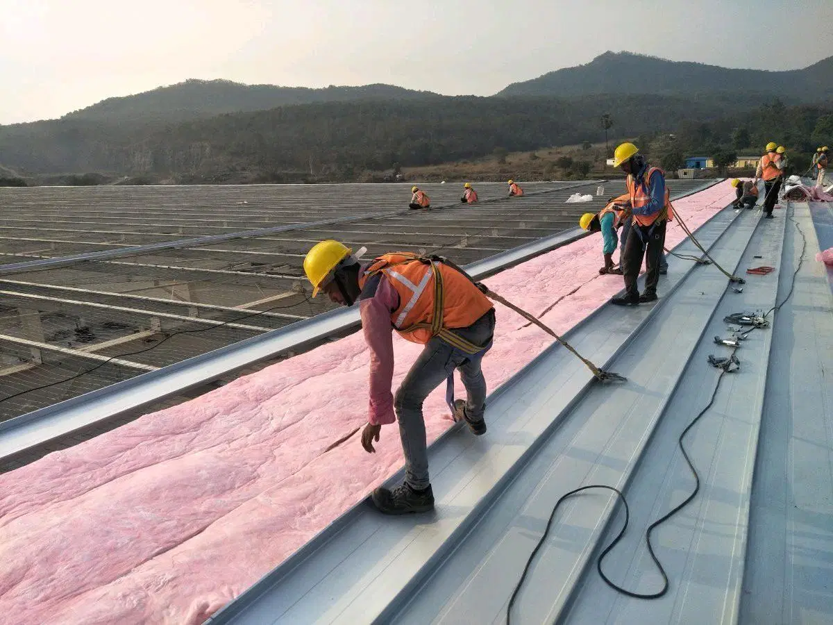 Manufacturer Heat Insulation Pink Glass Wool Insulation Building Materials Roof