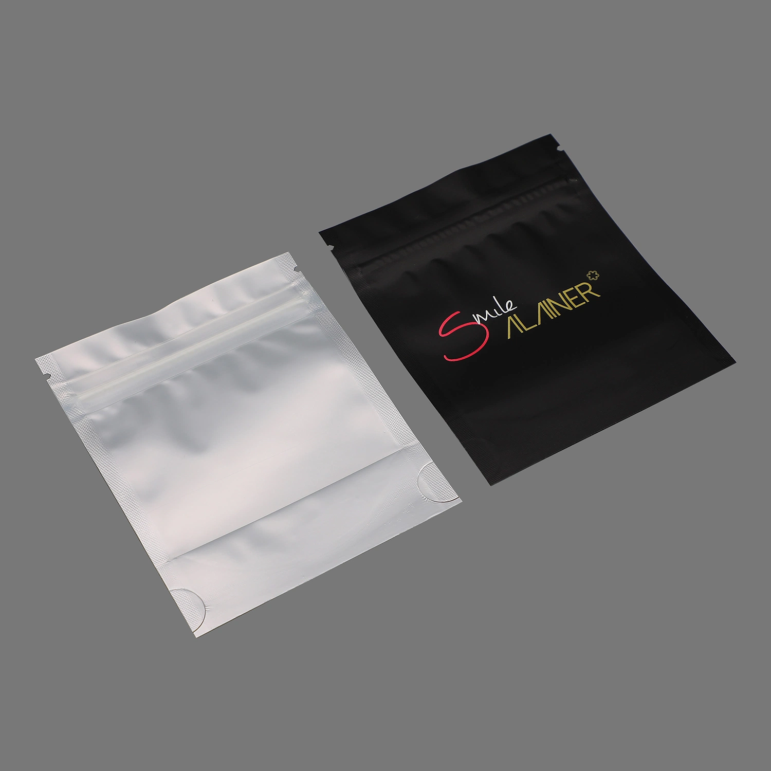 Película transparente plana preta mate alumínio personalizado Embalagem de alimentos Ziplock Saco de vedação quente de três dimensões
