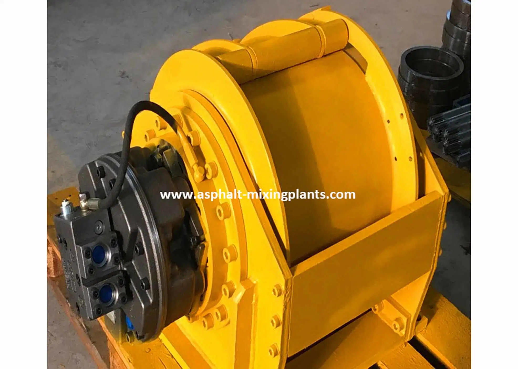 Hydraulic Winch for Oilfield/Mining/Construction Use 27 Tons