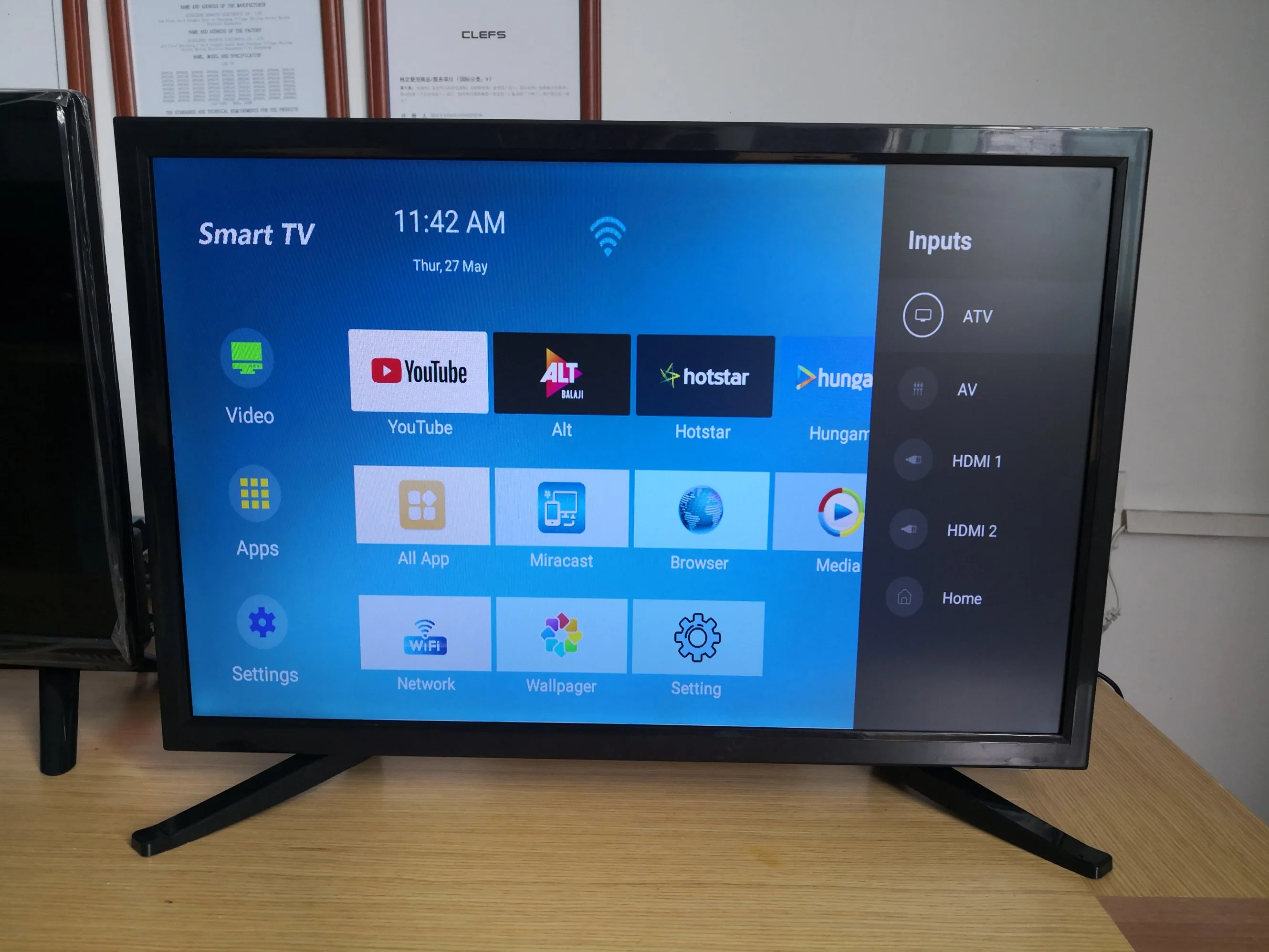 12V Smart TV, AC/DC Power, Solar Powered