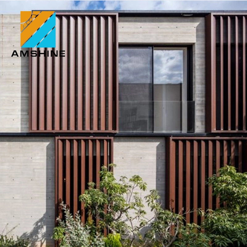 Toldo de lamas de aluminio para control solar de ventanas de vidrio con paneles aislantes y persianas para ventilación