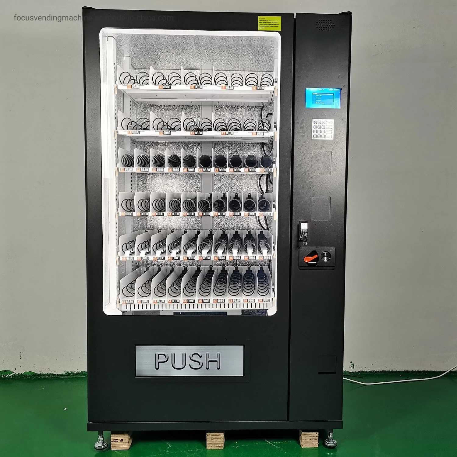 Snack Vending Machine and Cold Drinks Vending Machine Pay by Credit Card