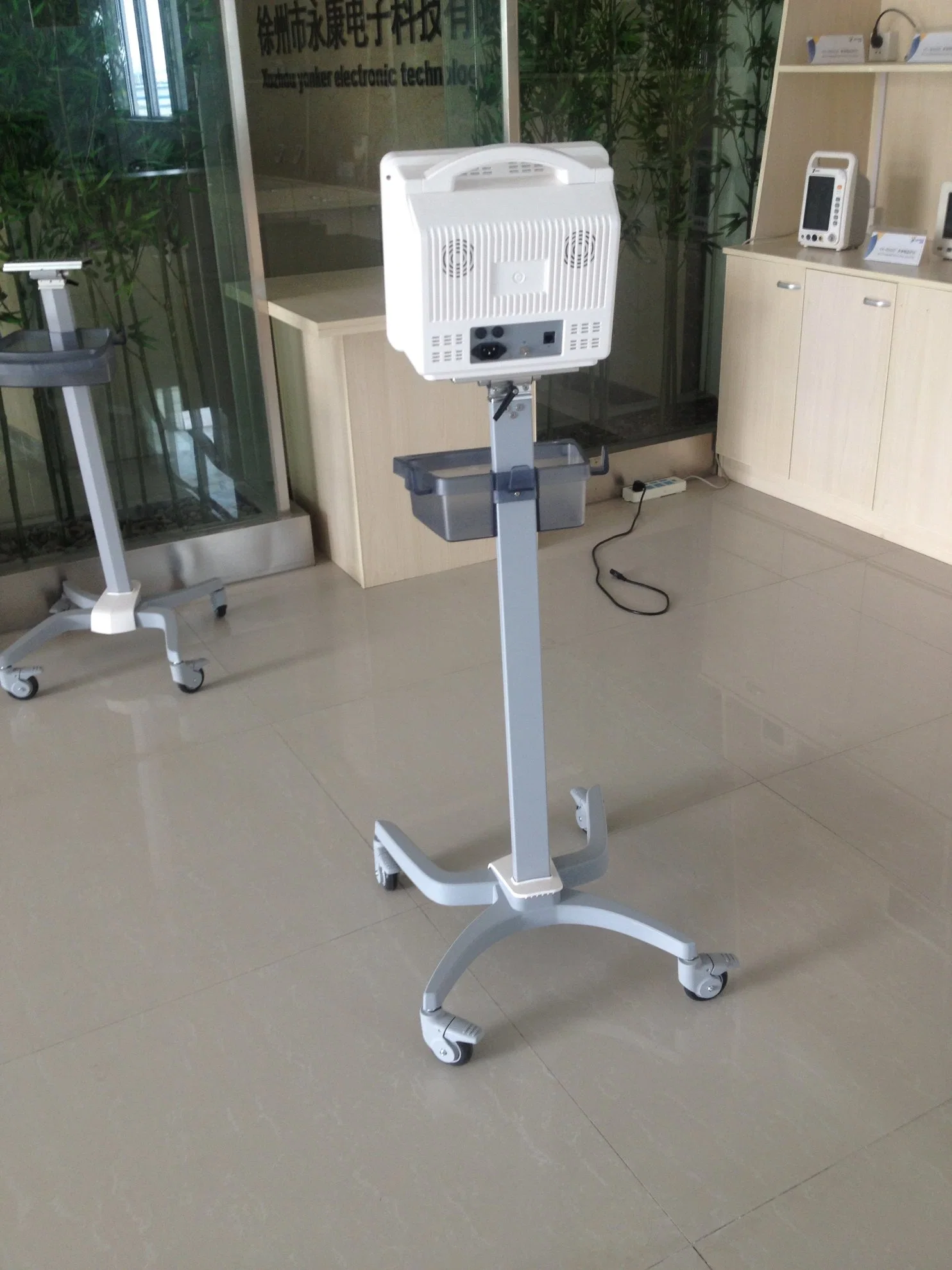 6 Standard Parameters Hospital Monitor Patient with Built-in Battery