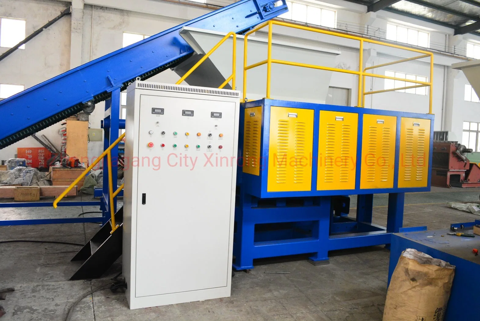 Film Shredder/Single Shaft for Waste Plastic Film/Woven Bags/Jumbo Bags/Waste Leather/Waste Pet Fibres/Specially Designed Shredder for Soft Plastic Material