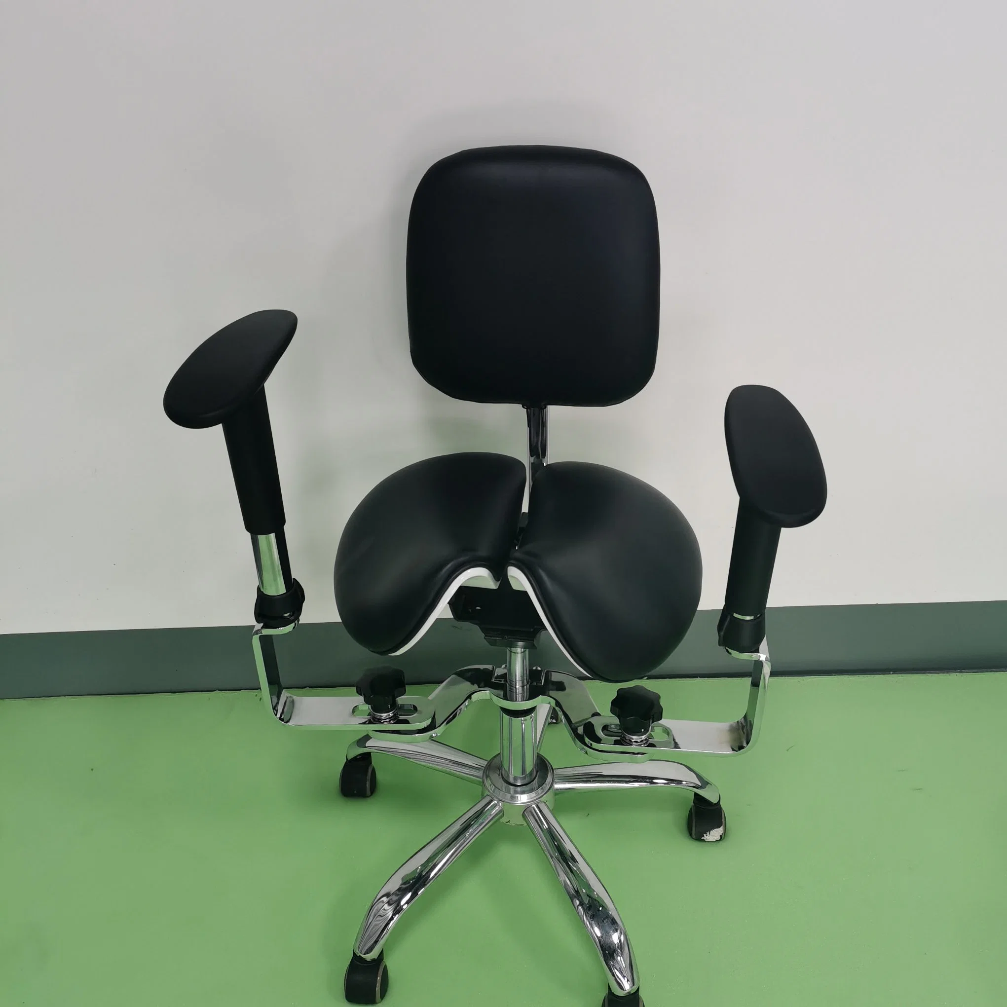 Ergonomie des sièges divisés, tabouret de selle inclinable réglable pour chaises médicales et dentaires.