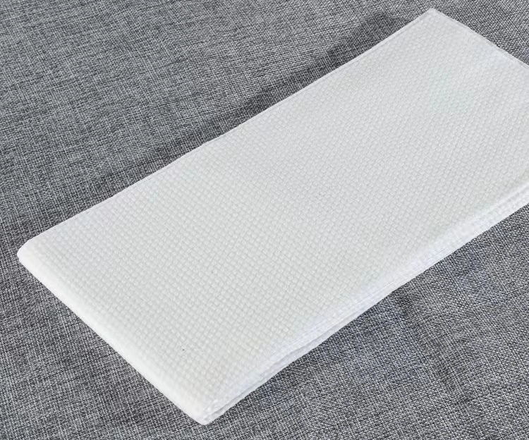 Soft Pearl Pattern Disposable Bath Towel 70GSM 60*120cm Free Sample Supply