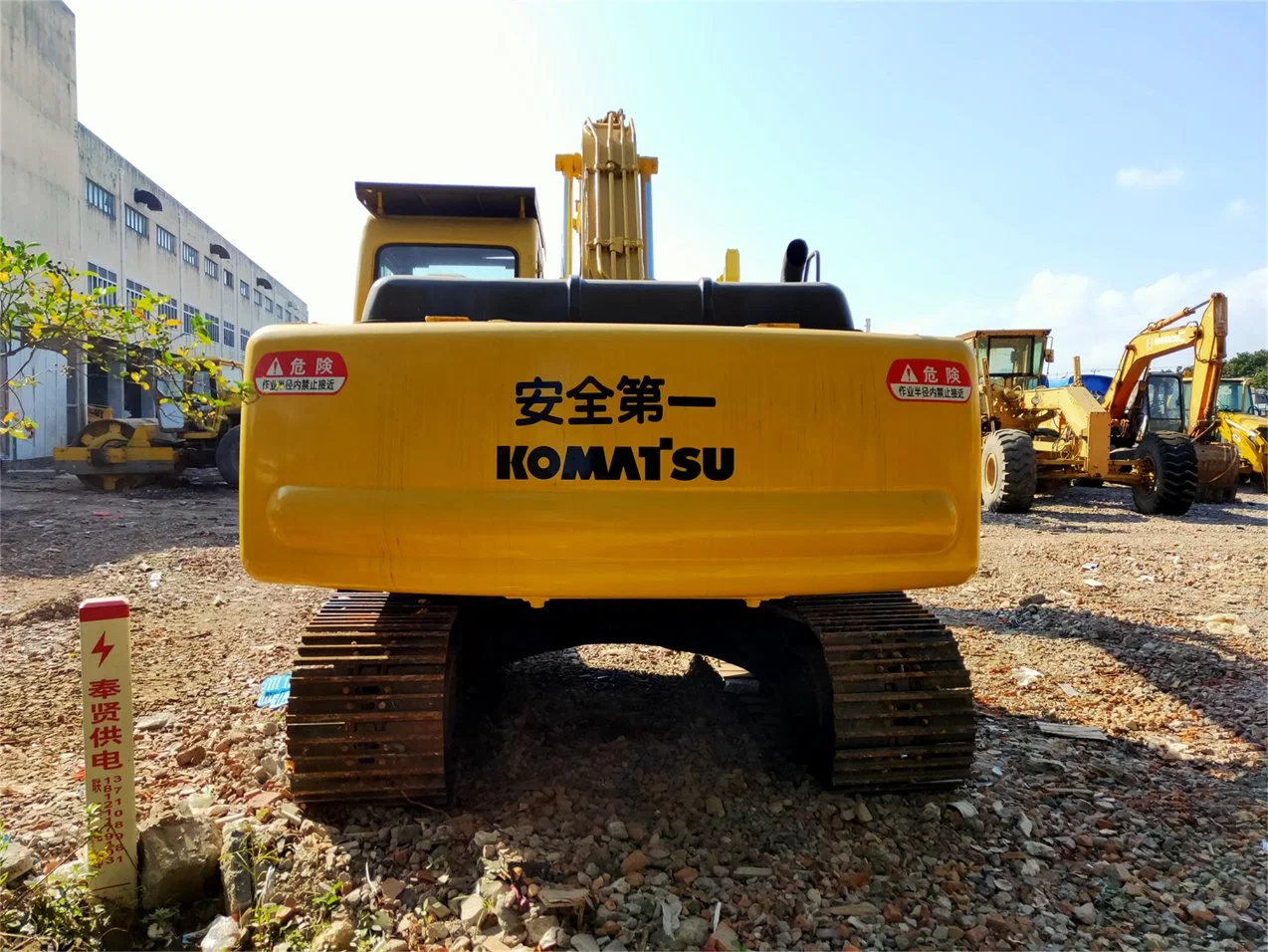 Pelle hydraulique Komatsu d'occasion PC200-6 Komatsu Digger machines de construction de deuxième main 20t Équipement d'origine