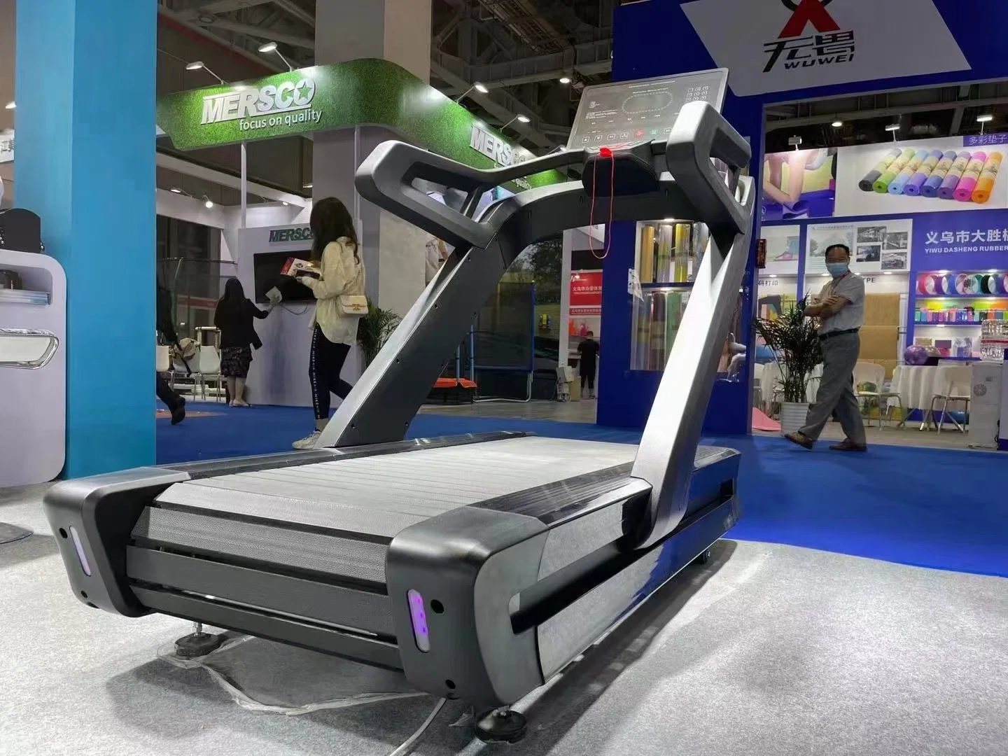 جهاز 2 في 1 Function Crawler Treadmill Commercial Running Machine Gym معدات تمارين اللياقة البدنية