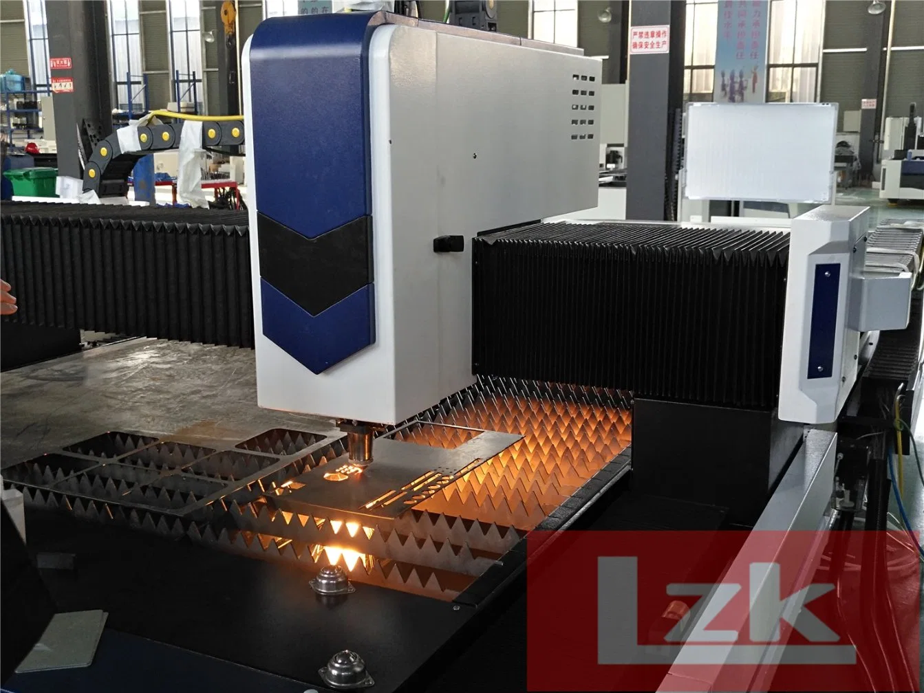 3000mmx1500mm Metal Sheet Plate Laser Fiber Cutter