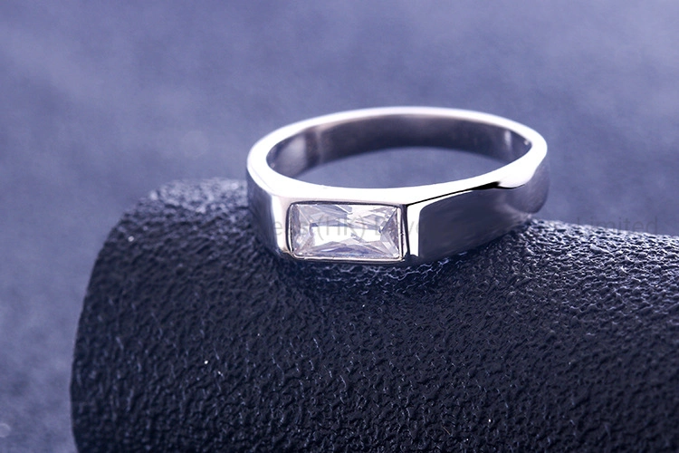 Nouvelles bagues de mariage en argent plaqué or blanc pour homme, design de bijoux de fiançailles.