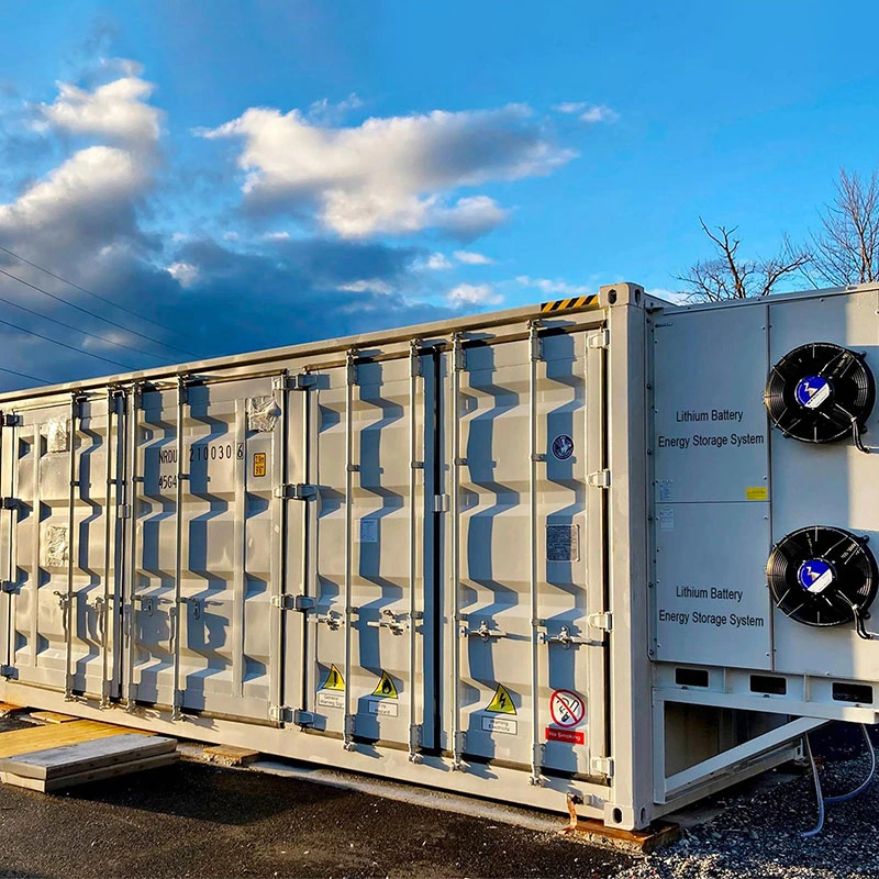 Système de stockage d'énergie solaire avec conteneur de batterie de grande capacité pour batteries lithium-ion rechargeables de 1 MWh.