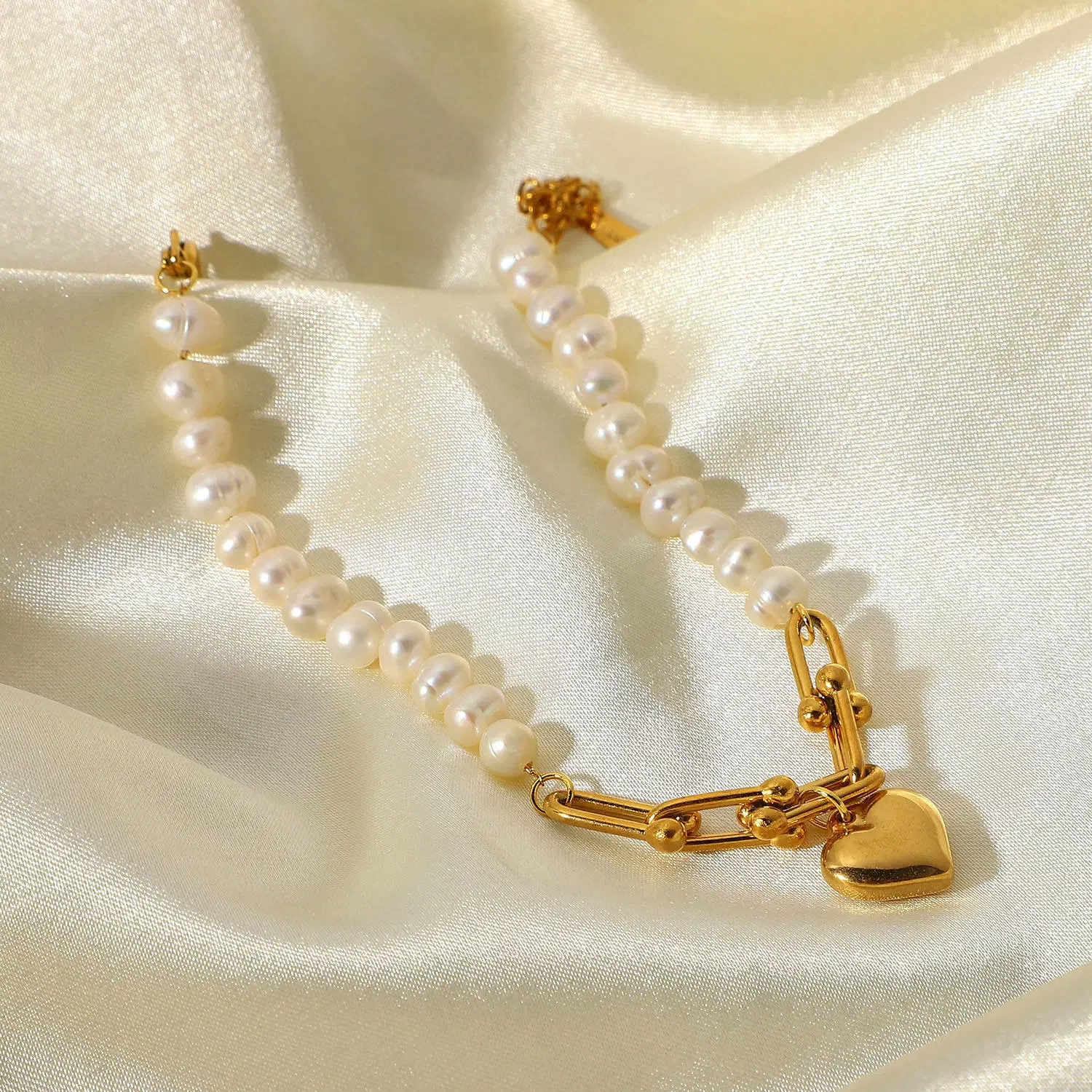 Pearl Beaded Bracelet 18K Gold Plated Heart Horseshoe Chain Bracelet