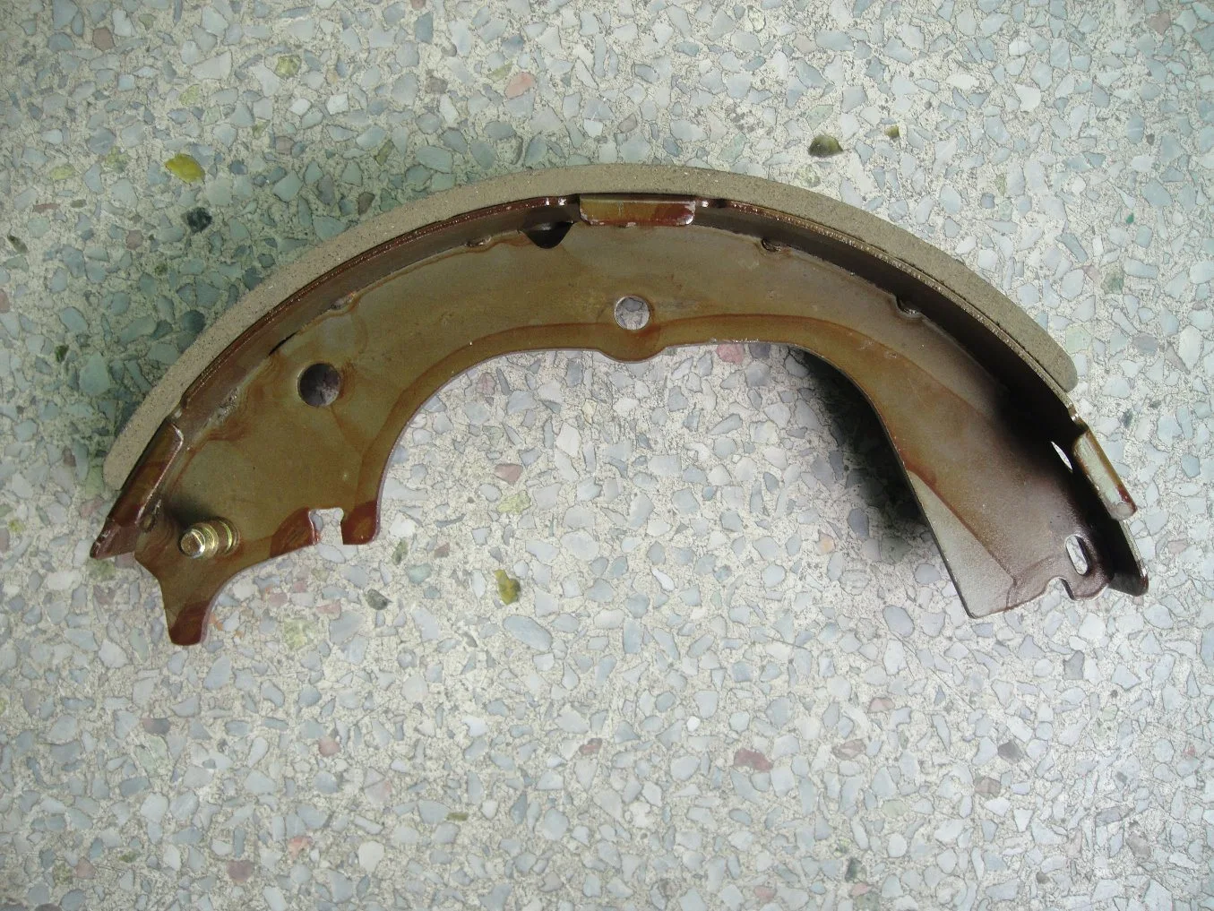 Auto Spare Part Disc Non-Asbestos Brake Shoe for Toyota Haice K2305