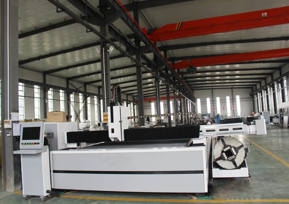 Monthly Deals Metal Tube and Plate Fiber Laser Cutting Machine with Rotary Device