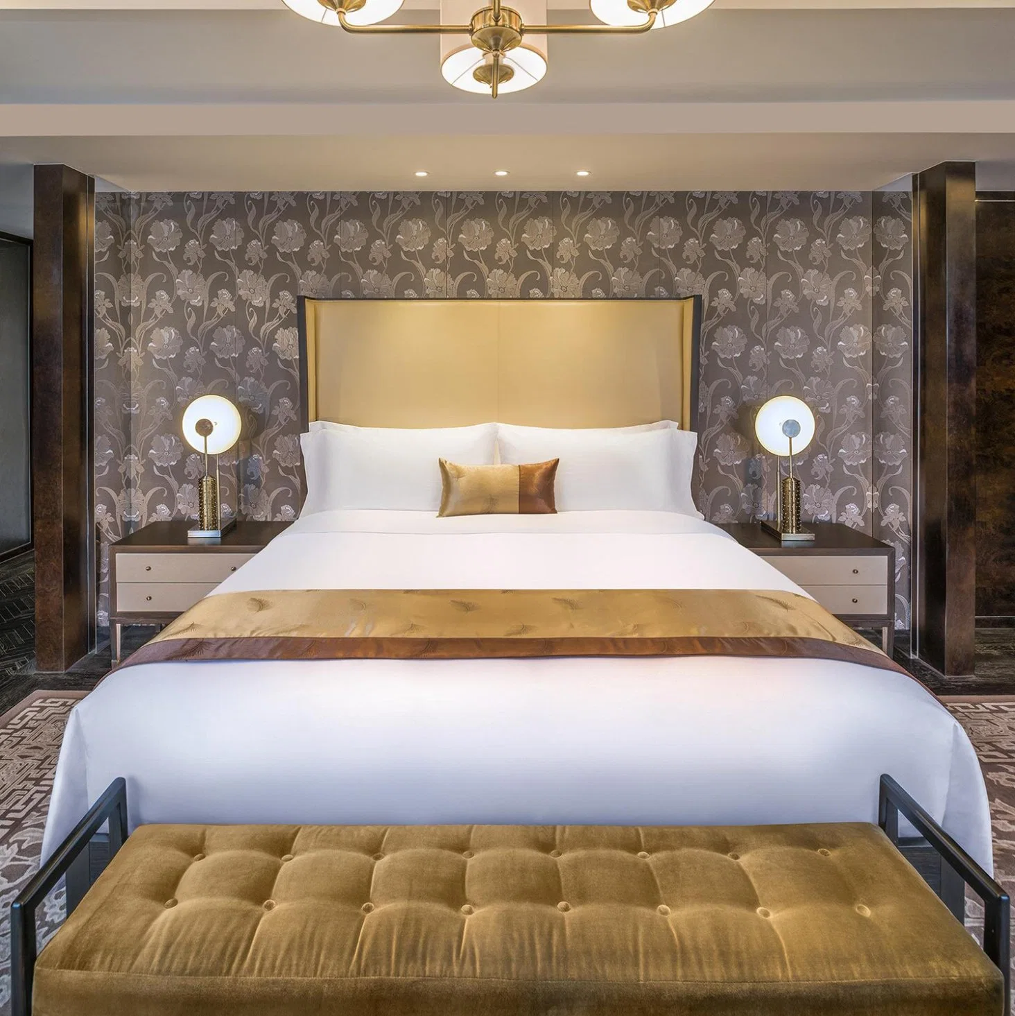 5 Star Hotel Wooden Bedroom Furniture Set